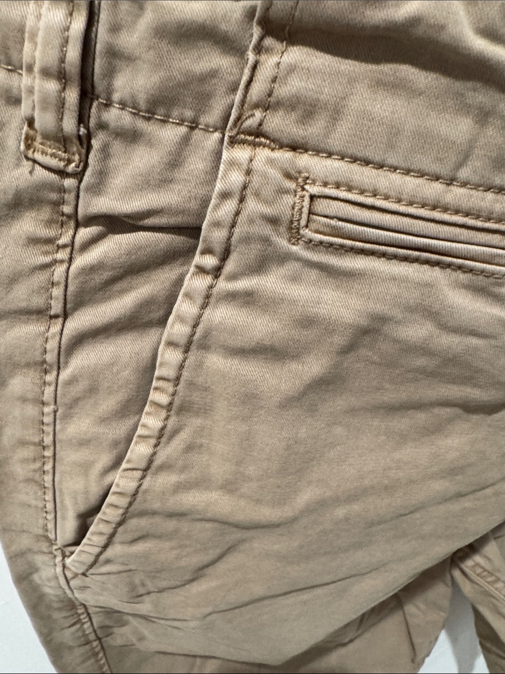 American Eagle Outfitters Men's Tan Flat Front Shorts - Picture 8 of 8